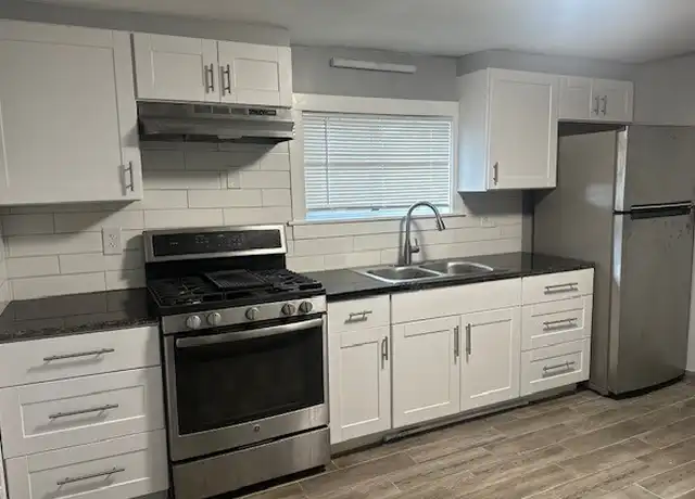 Property at 142 Waldo St Unit 2, Providence, RI, 02907, 2 beds, 1 bath, [object Object]