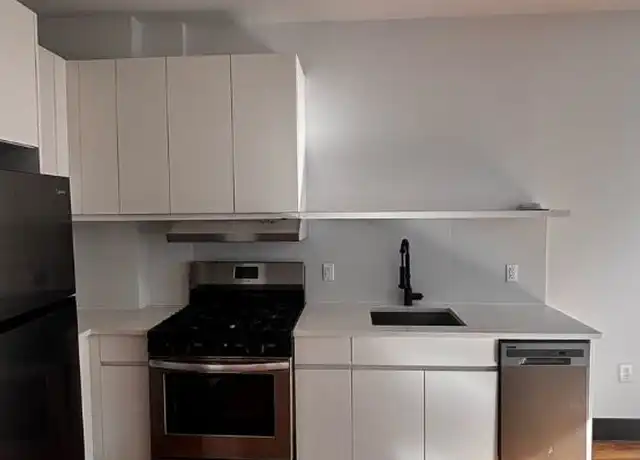 Property at 568 Communipaw Ave Unit Studio, Jersey City, NJ, 07304, 0 beds, 1 bath, [object Object]