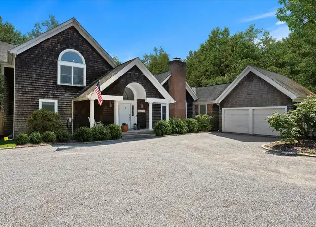 Property at 38 Pheasant Run, Quogue, NY, 11959, 6 beds, 4.5 baths, [object Object]