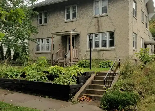 Property at 808 W 2nd St Unit 2, Waterloo, IA, 50701, 1 bed, 1 bath, [object Object]