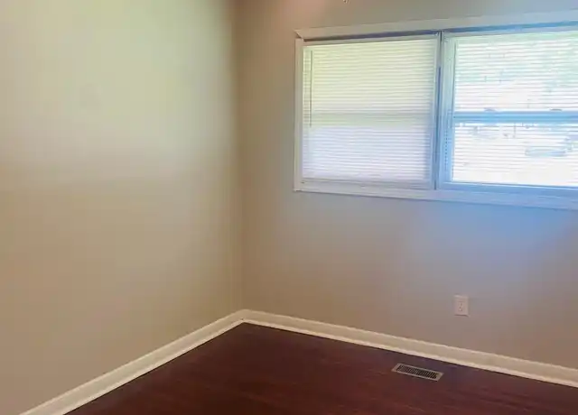 Property at 541 Wilbrown Cir, Charlotte, NC, 28217, 4 beds, 2 baths, [object Object]