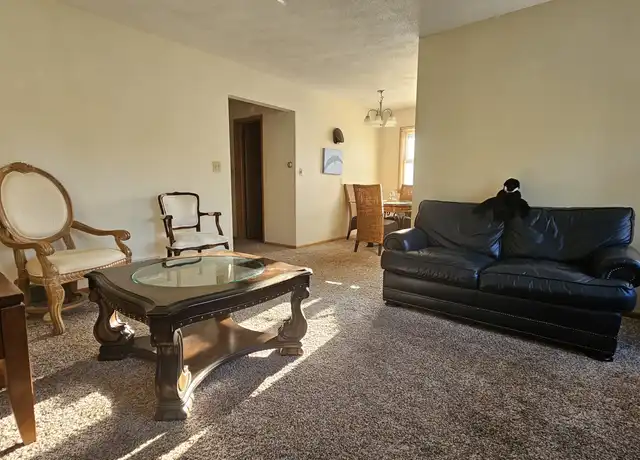 Property at 3654 Welu Dr Unit 4, Dubuque, IA, 52002, 2 beds, 1 bath, [object Object]