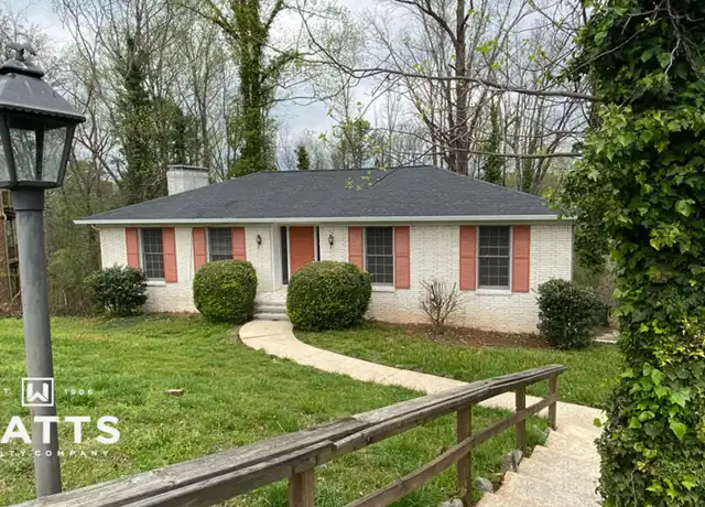 Property at 2305 Mountain Oaks Ln, Hoover, AL, 35226, 4 beds, 2 baths, [object Object]