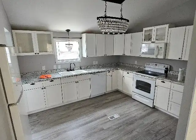 Property at 110 3rd Ave, Chesapeake, OH, 45619, 3 beds, 2 baths, [object Object]