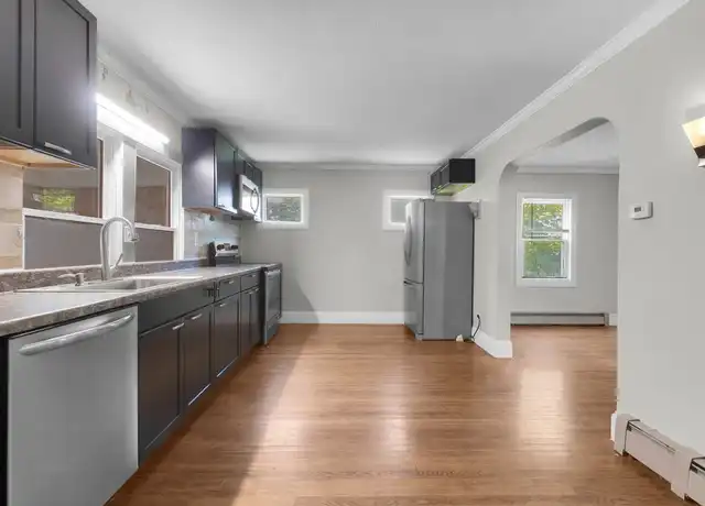 Property at 43 Crescent Ave, Farmington, CT, 06032, 4 beds, 2 baths, [object Object]