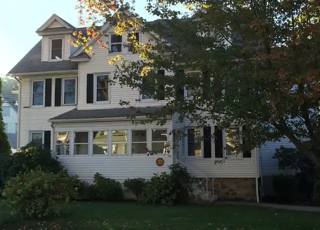 Property at 33 Valley Rd Unit 4, Cos Cob, CT, 06807, 2 beds, 1 bath, [object Object]