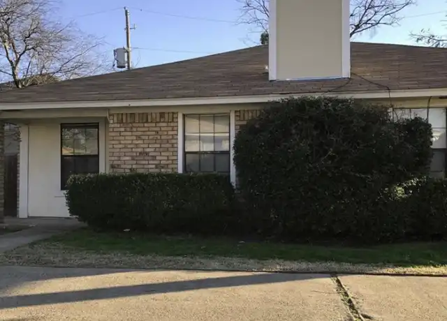 Property at 815 N Mesquite St Unit MESQ815-B, Arlington, TX, 76011, 2 beds, 1 bath, [object Object]