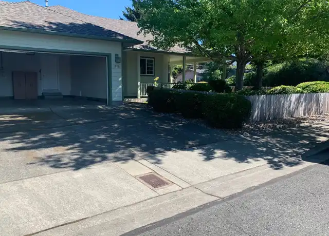 Property at 1800 SW J St, Grants Pass, OR, 97526, 3 beds, 2 baths, [object Object]