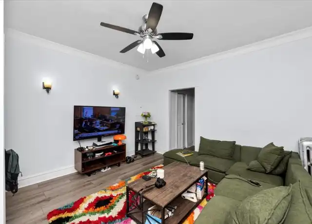 Property at 459 W Roslyn Pl, Chicago, IL, 60614, 2 beds, 1 bath, [object Object]