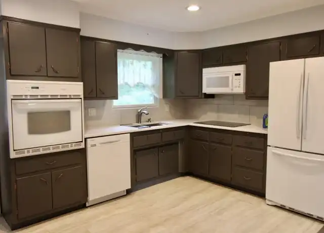 Property at 6 Highridge Rd, West Harrison, NY, 10604, 4 beds, 3.5 baths, [object Object]