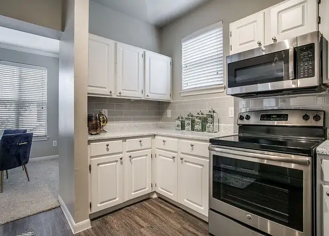 Photo of 411 Buckingham Rd, Richardson, TX 75081