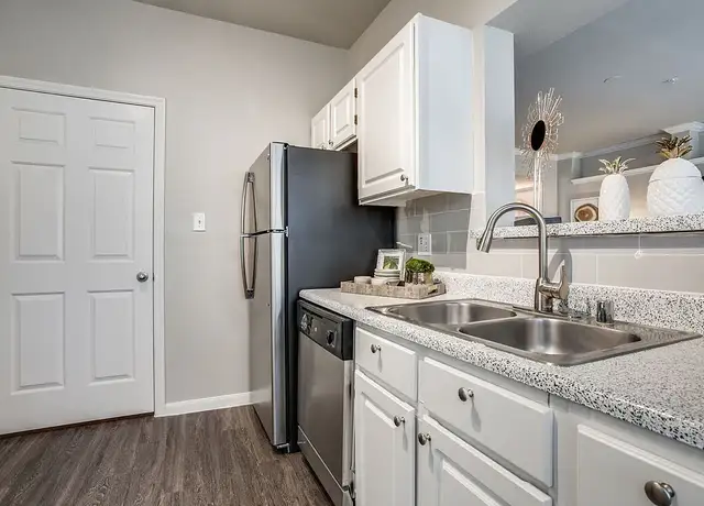 Photo of 411 Buckingham Rd, Richardson, TX 75081