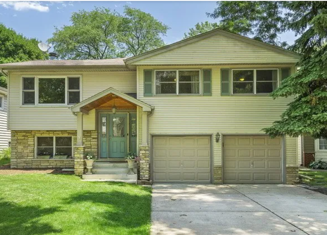 Photo of 249 S Milton Ave, Glen Ellyn, IL 60137