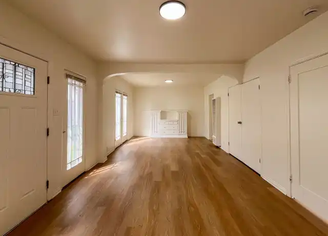 Property at 3901 Denker Ave Unit 3901, Los Angeles, CA, 90062, 1 bed, 1 bath, [object Object]