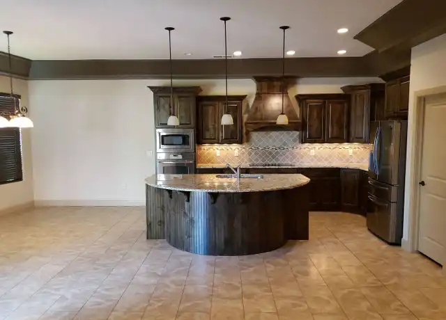 Property at 633 Rainier Dr, St George, UT, 84770, 3 beds, 2 baths, [object Object]