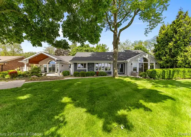 Property at 23722 E River Rd, Grosse Ile, MI, 48138, 4 beds, 4 baths, [object Object]