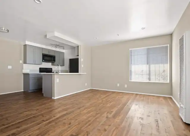 Property at 12914 Doty Ave Unit 17, Hawthorne, CA, 90250, 1 bed, 1 bath, [object Object]