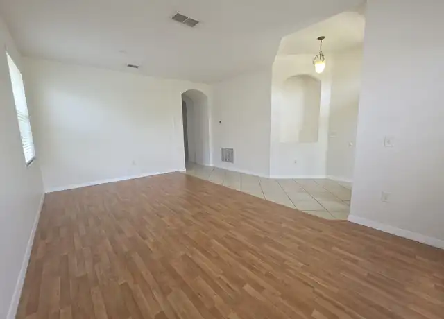 Property at 117 Venetian Bay Cir, Sanford, FL, 32771, 4 beds, 2 baths, [object Object]
