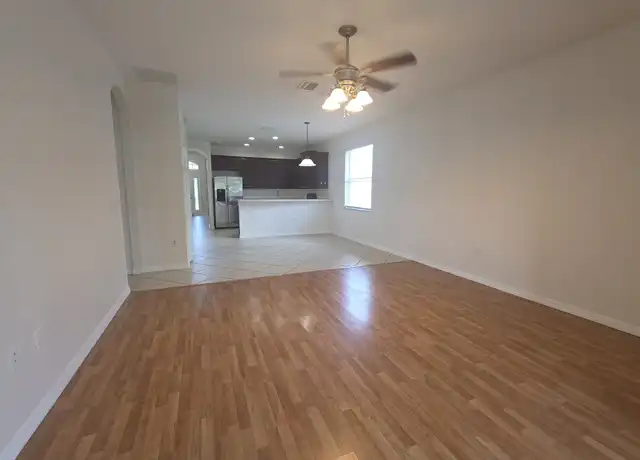 Property at 117 Venetian Bay Cir, Sanford, FL, 32771, 4 beds, 2 baths, [object Object]