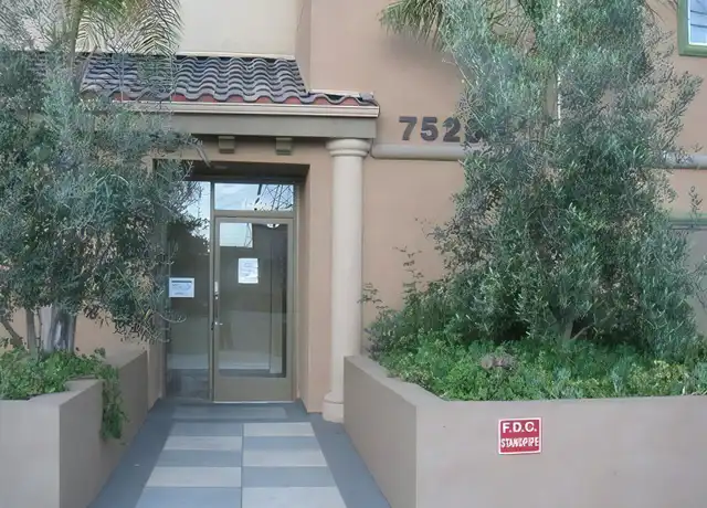 Property at 7526 Laurel Canyon Blvd #402, North Hollywood, CA, 91605, 2 beds, 1 bath, [object Object]