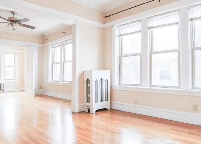 Property at 4455 N Damen Ave, Chicago, IL, 60625, 1 bed, 1 bath, [object Object]