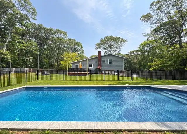 Property at 3 Debbie Trl, Hampton Bays, NY, 11946, 3 beds, 2 baths, [object Object]