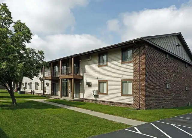 Property at Ridgewood - 28820 Oregon Rd, Perrysburg, OH, 43551, 2 beds, 1 bath, [object Object]