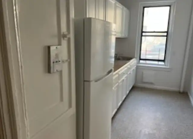 Property at 85 Convent Pl, Yonkers, NY, 10703, 1 bed, 1 bath, [object Object]