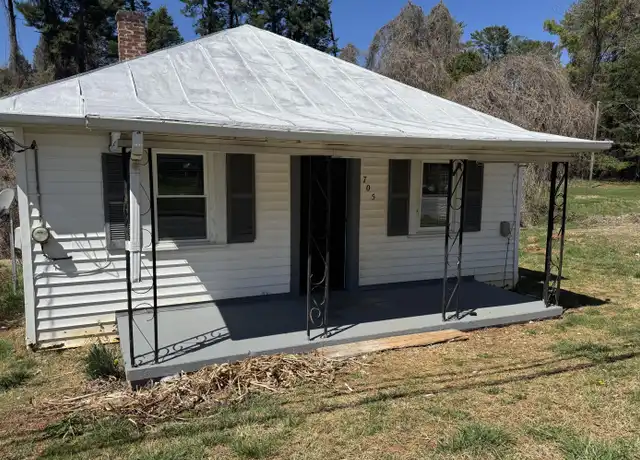 Property at 705 Barrows Mill Rd, Martinsville, VA, 24112, 2 beds, 1 bath, [object Object]
