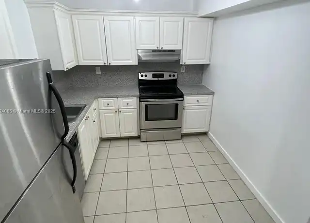 Property at 711 N Pine Island Rd #209, Plantation, FL, 33324, 1 bed, 1.5 baths, [object Object]