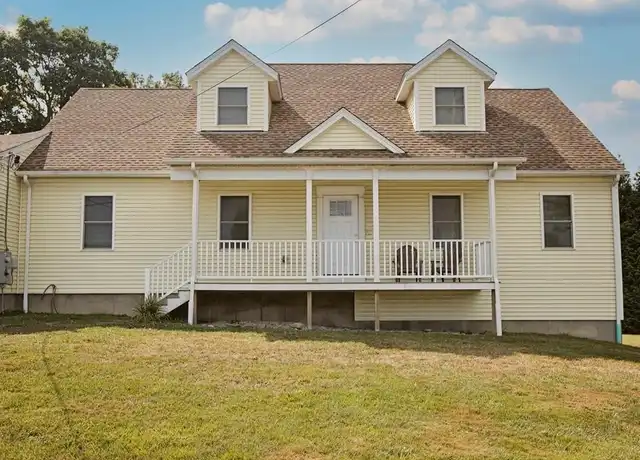 Property at 51 Newport Ave, Middletown, RI, 02842, 4 beds, 3 baths, [object Object]