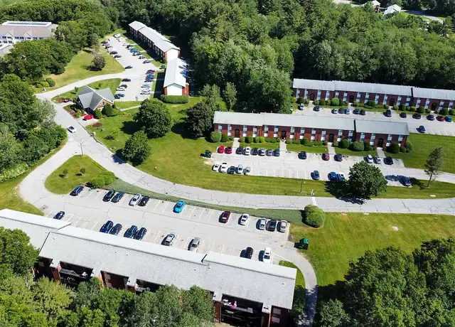 Photo of 250 Skyline Dr, Dracut, MA 01826