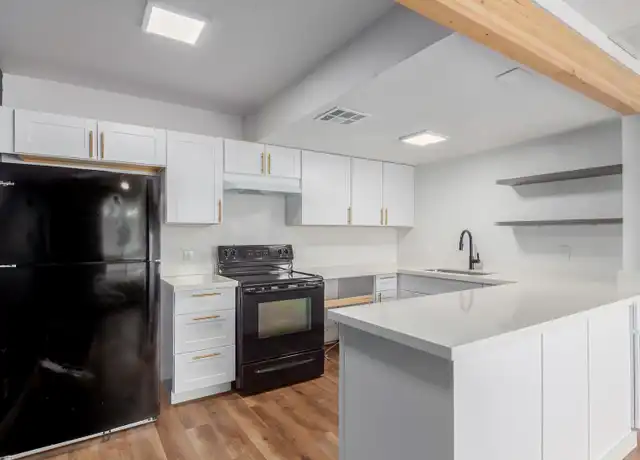 Property at 224 S Allen Unit 15, Mesa, AZ, 85204, 1 bed, 1 bath, [object Object]