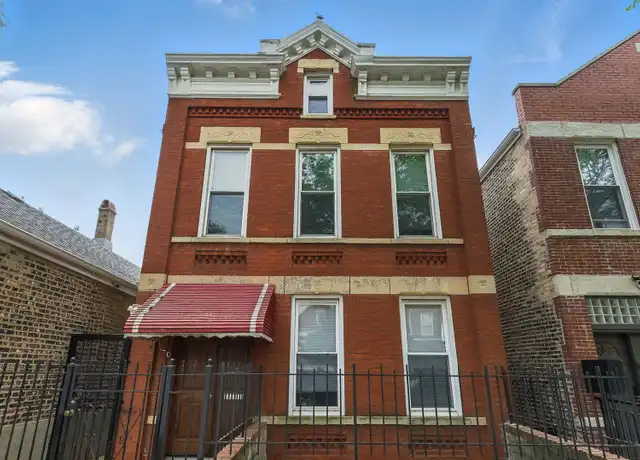 Property at 1819 W 17th St Unit 2R, Chicago, IL, 60608, 2 beds, 1 bath, [object Object]