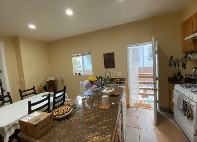 Property at 475 W MacArthur Blvd Unit 475, Oakland, CA, 94609, 3 beds, 1 bath, [object Object]