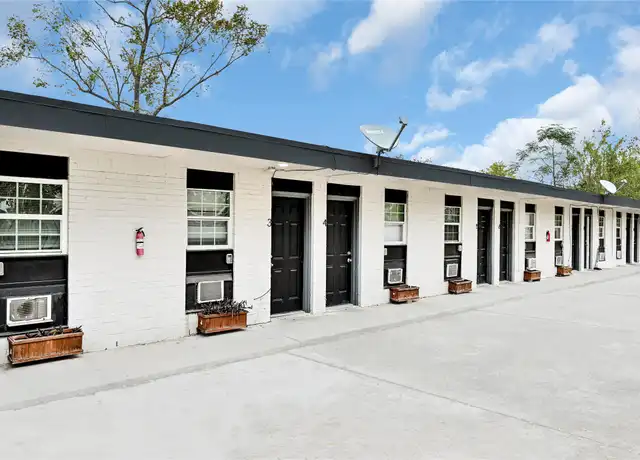 Property at 3714 Dabney St Unit 1, Houston, TX, 77026, 1 bed, 1 bath, [object Object]