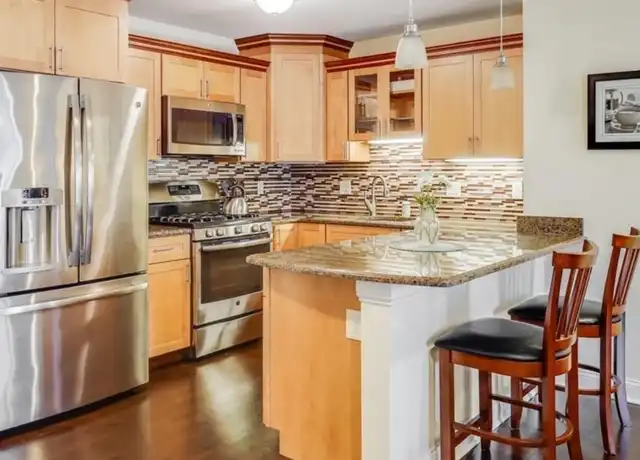 Property at 39 Fayette St #302, Quincy, MA, 02171, 3 beds, 2 baths, [object Object]