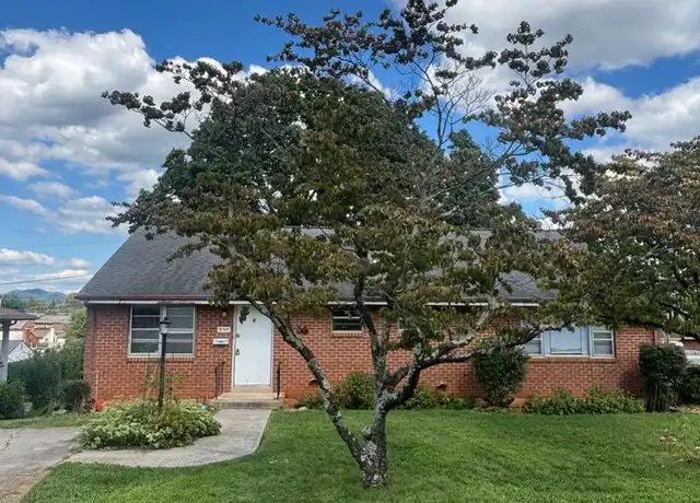 Property at 5707 Littleton Rd, Roanoke, VA, 24012, 3 beds, 1 bath, [object Object]