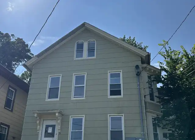 Property at 51 Division St Unit 2, Norwich, CT, 06360, 3 beds, 1 bath, [object Object]