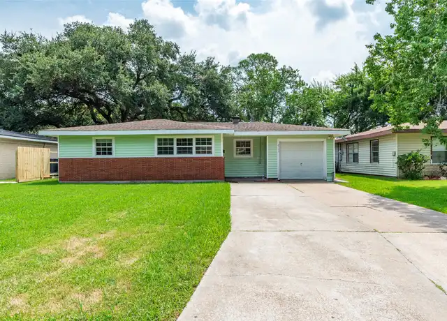 Property at 2705 John St, La Marque, TX, 77568, 3 beds, 1 bath, [object Object]