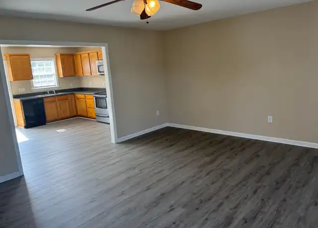 Property at 511 S Central Ave, Landis, NC, 28088, 3 beds, 2.5 baths, [object Object]