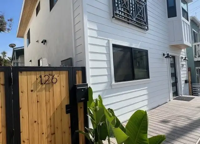Property at 124 Lyndon St Unit 126, Hermosa Beach, CA, 90254, 2 beds, 1 bath, [object Object]