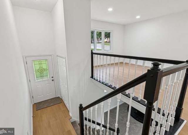 Photo of 200 Oak Dr, Pasadena, MD 21122