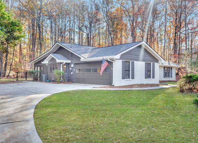 Photo of 100 Brookwood Ln, Fayetteville, GA 30215