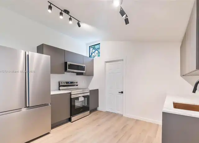 Property at 25 NW 78th St Unit 2, Miami, FL, 33150, 1 bed, 1 bath, [object Object]
