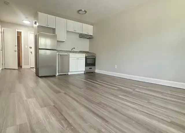 Property at 887 Varnum Ave Unit 4, Lowell, MA, 01854, 0 beds, 1 bath, [object Object]