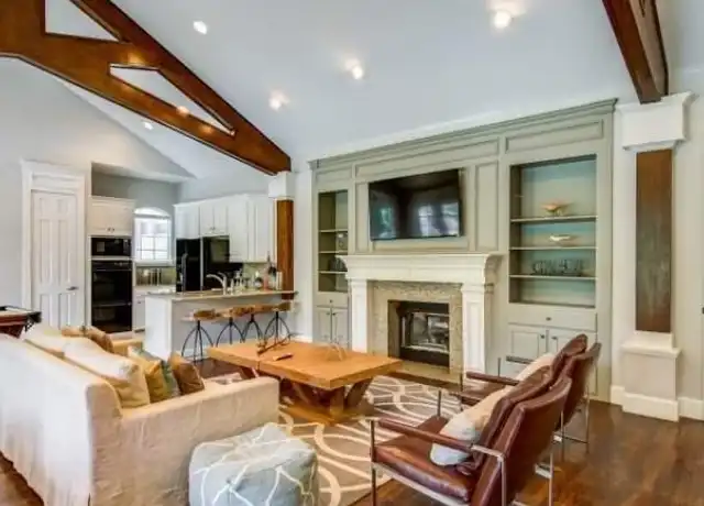 Property at 9000 Vantage Point Dr Unit 2015, Dallas, TX, 75243, 2 beds, 2 baths, [object Object]