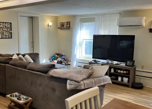 Property at 34 Lake Ave Unit 1, Woburn, MA, 01801, 2 beds, 1 bath, [object Object]