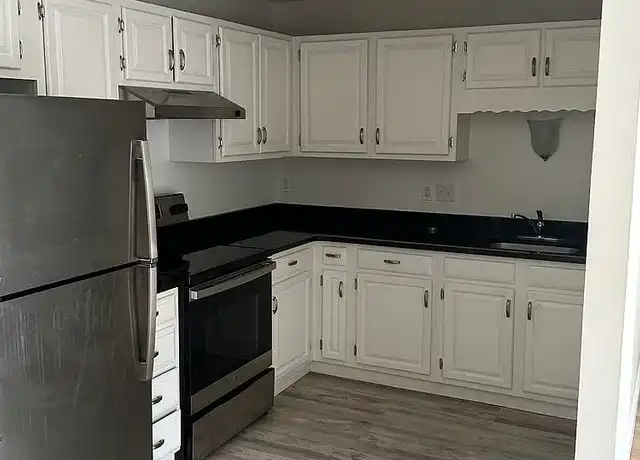 Property at 310 Thompson Road LLC - 310 Thompson Rd, Webster, MA, 01570, 2 beds, 1 bath, [object Object]