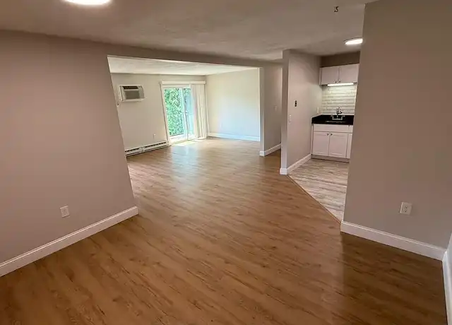 Property at 310 Thompson Road LLC - 310 Thompson Rd, Webster, MA, 01570, 2 beds, 1 bath, [object Object]